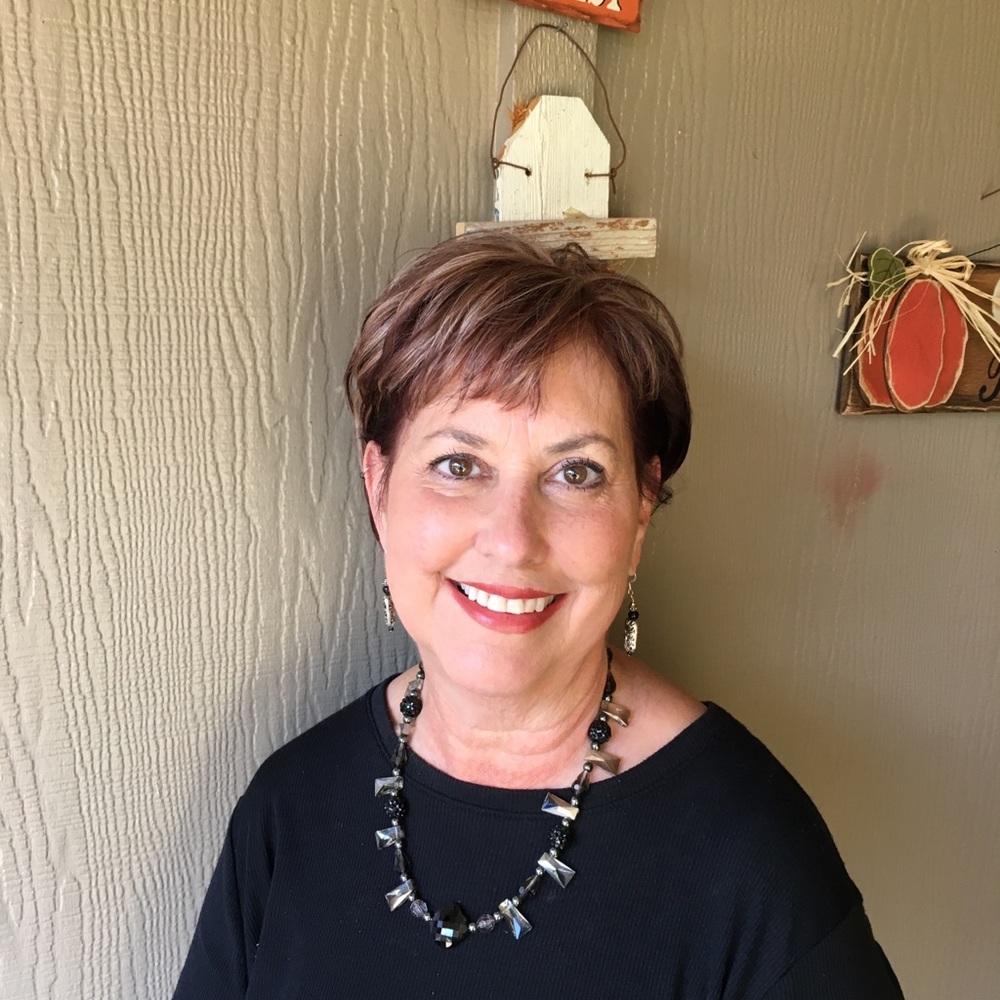 Meet your Posher, Luann